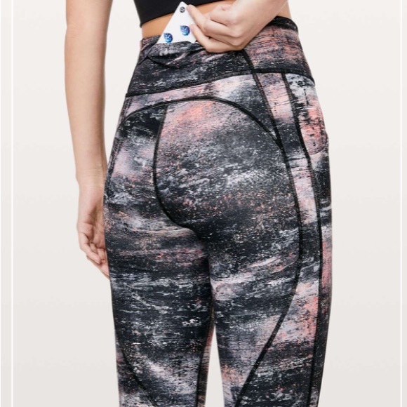 🍁50% Off Sale 🍁 Lululemon Time To Sweat Crop *23" - Picture 5 of 12